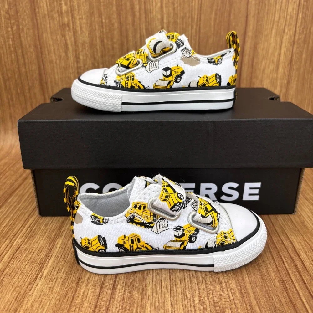Converse CTAS 2V OX Infant‎ Size 5 White with Dump Truck A12610F NEW